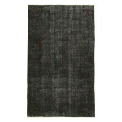 4831- Distressed Carpets -VintageOveryed rugs which are dying of old handmade rugs are a new trend in Europe,America and Australia.